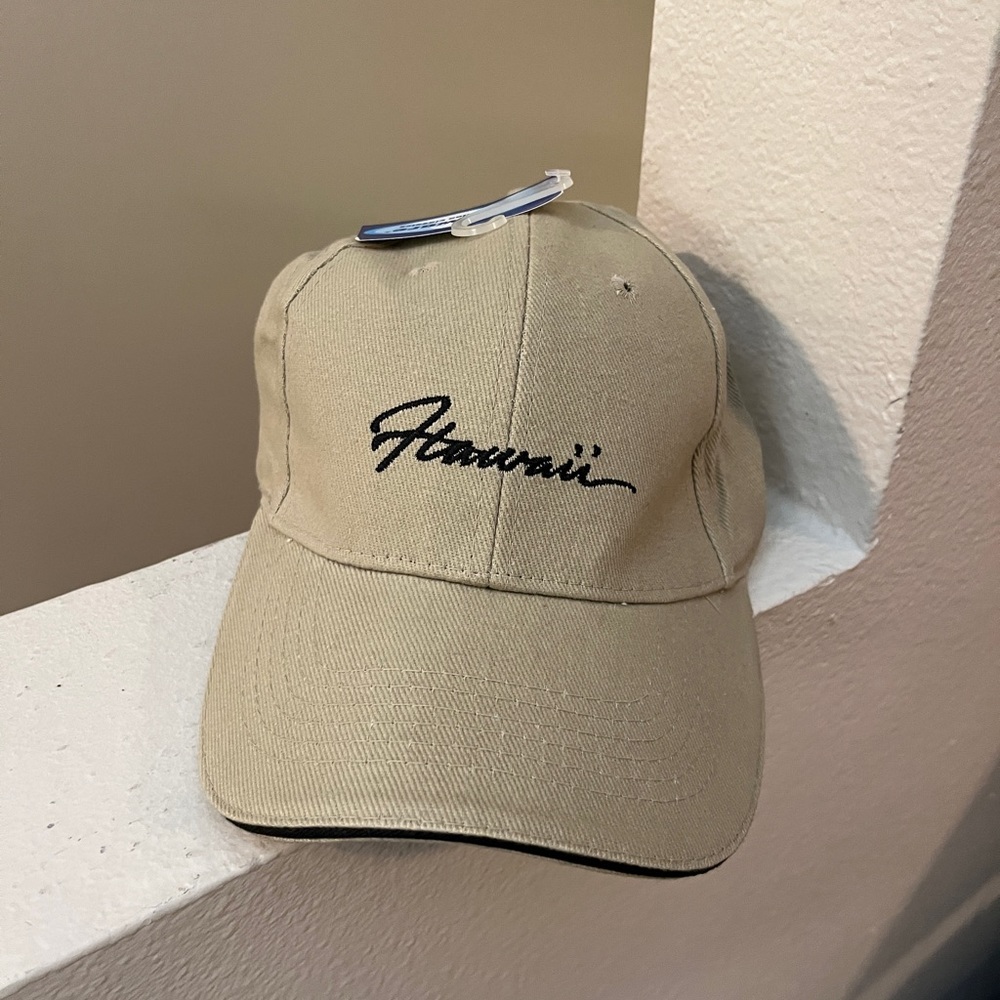 Surfwear Hawaiian Classics. Hat. Khaki Color. One Size. Adjustable. 100% Cotton.